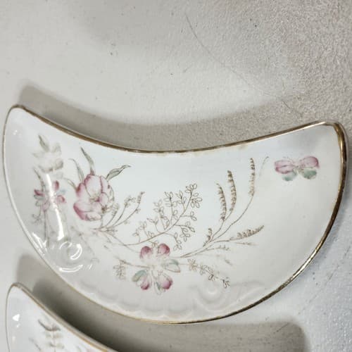 3 Crescent Shaped Trinket Dishes Keys Change Misc Home Decor Vintage - Thumbnail 3