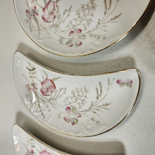 3 Crescent Shaped Trinket Dishes Keys Change Misc Home Decor Vintage - Thumbnail 4