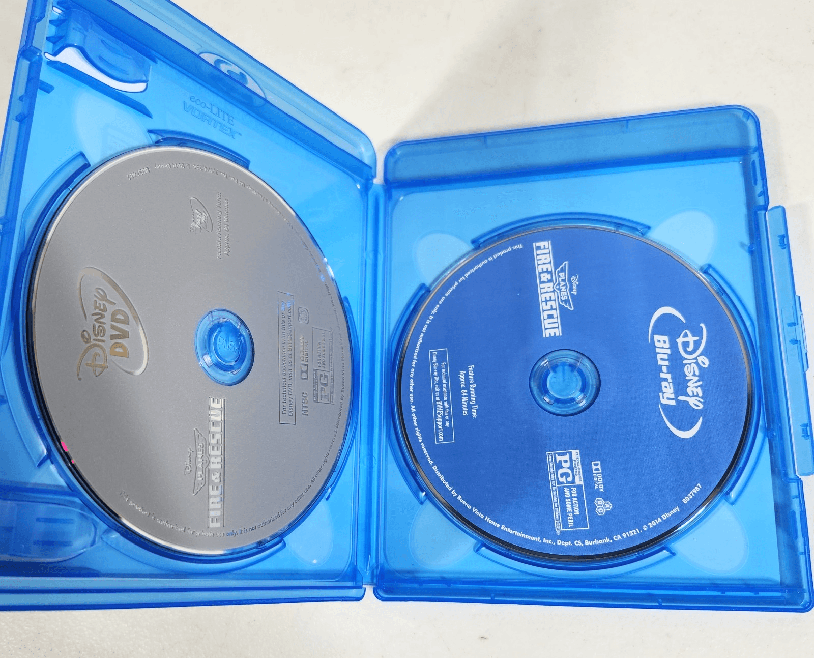 Disney Planes: Fire and Rescue Blu-ray + DVD, With Slip Cover - Thumbnail 2