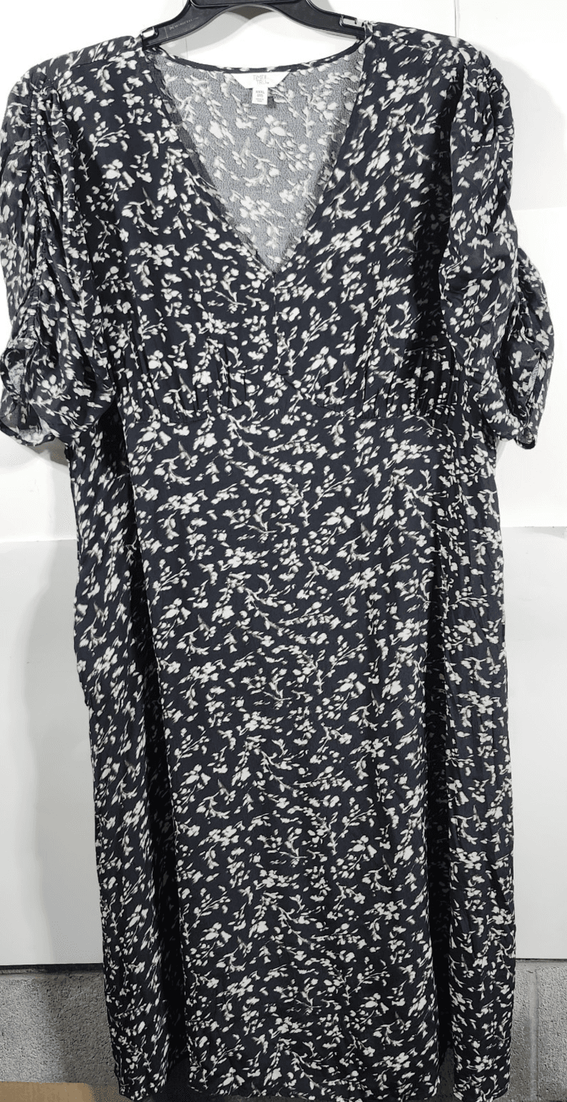 Time and Tru Women's V-Neck Midi Dress Size XXXL Ruched Sleeve Black Floral NEW