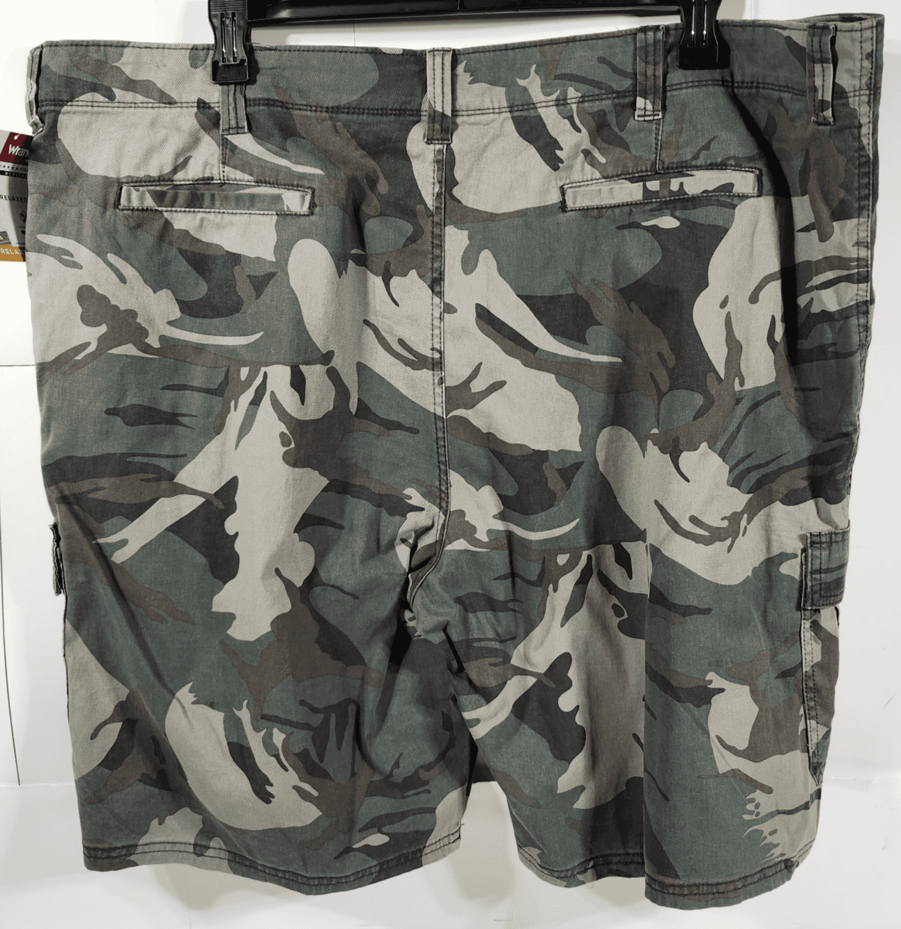 Wrangler Cargo Shorts Men's Relaxed Fit Size 46 Camo NEW - Thumbnail 4