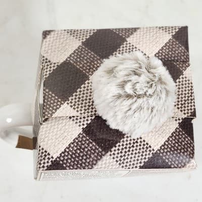 Dog Mom Cup Tall Plaid Mug & Cocoa NEW - Thumbnail 5