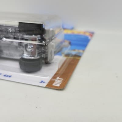 2025 Hot Wheels Chevy Blazer 4X4 Dirt Car 1/64 Toy Vehicle NEW - Thumbnail 7