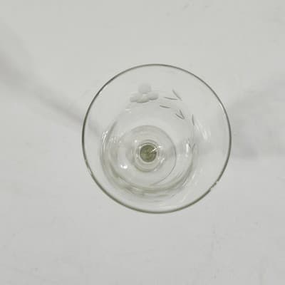 Tuscany Crystal Wine Glasses Etched Design 5.5" Home Bar Decor - Thumbnail 4