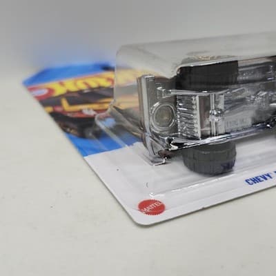 2025 Hot Wheels Chevy Blazer 4X4 Dirt Car 1/64 Toy Vehicle NEW - Thumbnail 5
