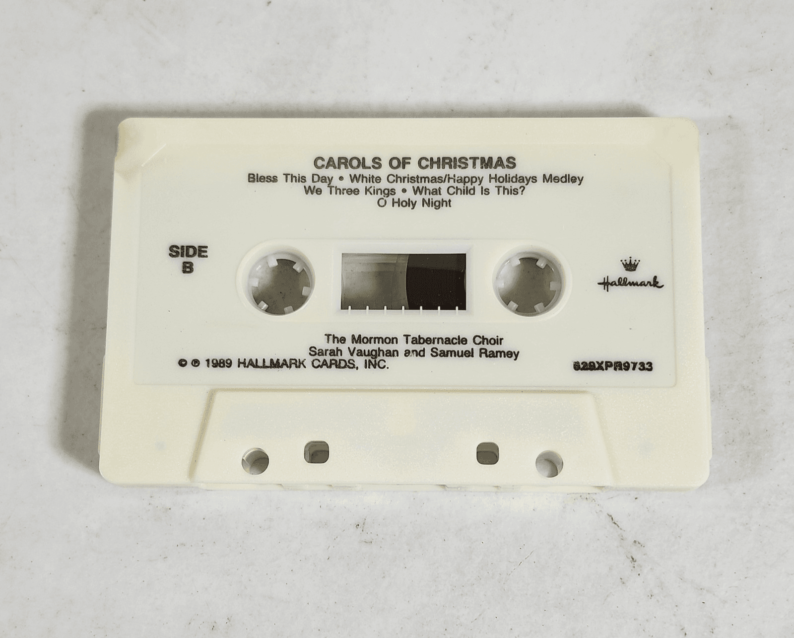 Carols Of Christmas Hallmark Cassette Tape 1989 - Thumbnail 2