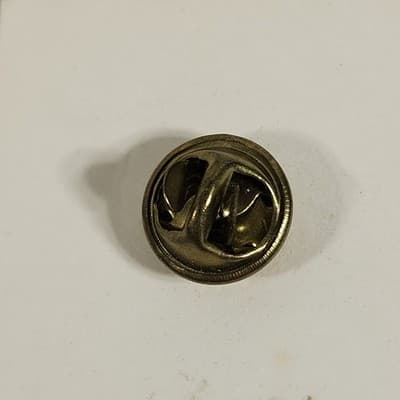 American Flag Pin Gold United States Flag for Lapel, Tie, Shirt NEW - Thumbnail 3