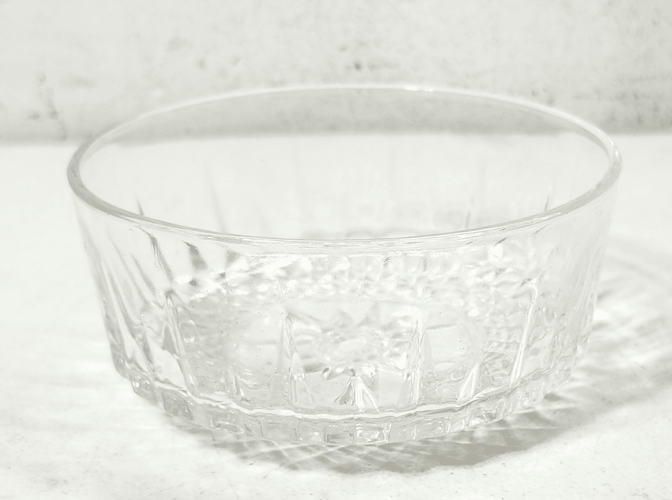 Arcoroc France 5" Clear Glass Bowl Starburst Diamond Pattern - Thumbnail 2