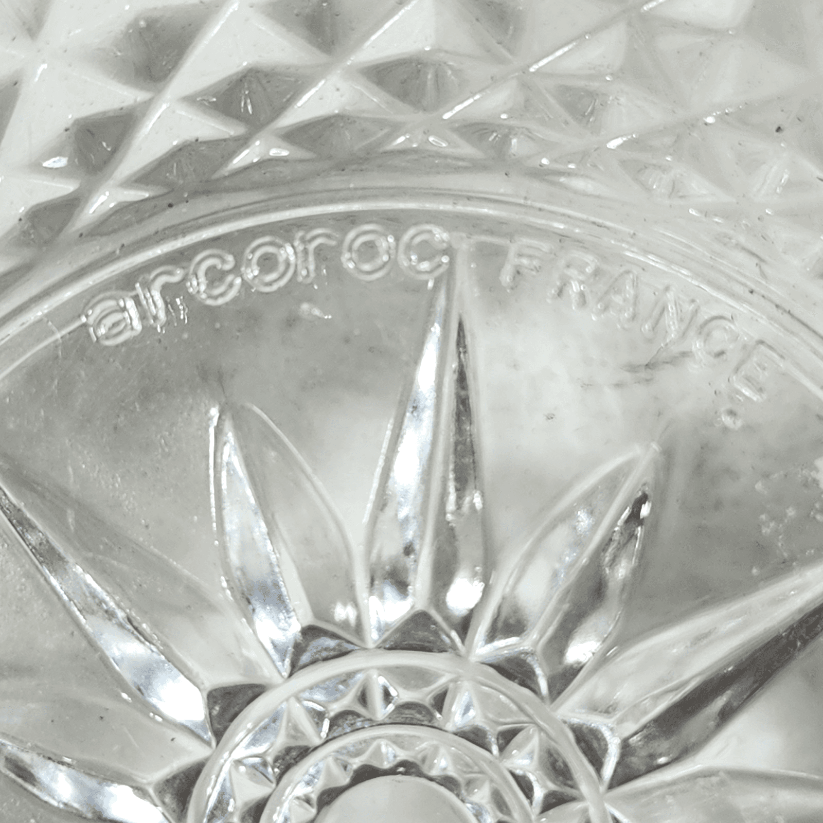 Arcoroc France 5" Clear Glass Bowl Starburst Diamond Pattern - Thumbnail 6