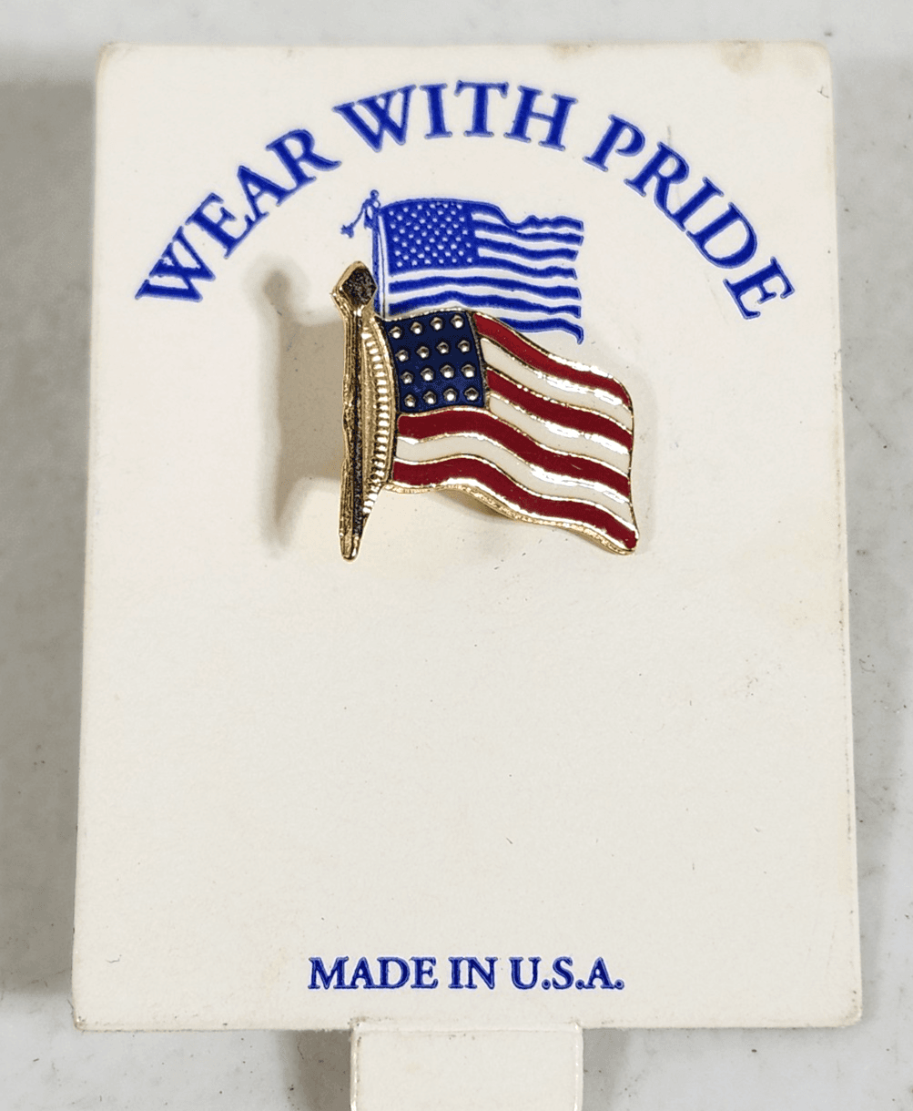 American Flag Pin Gold United States Flag for Lapel, Tie, Shirt NEW