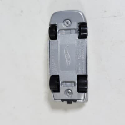 2023 Hot Wheels Motor Show 1967 Ford GT40 Mk.IV Silver Car #67 Loose - Thumbnail 7