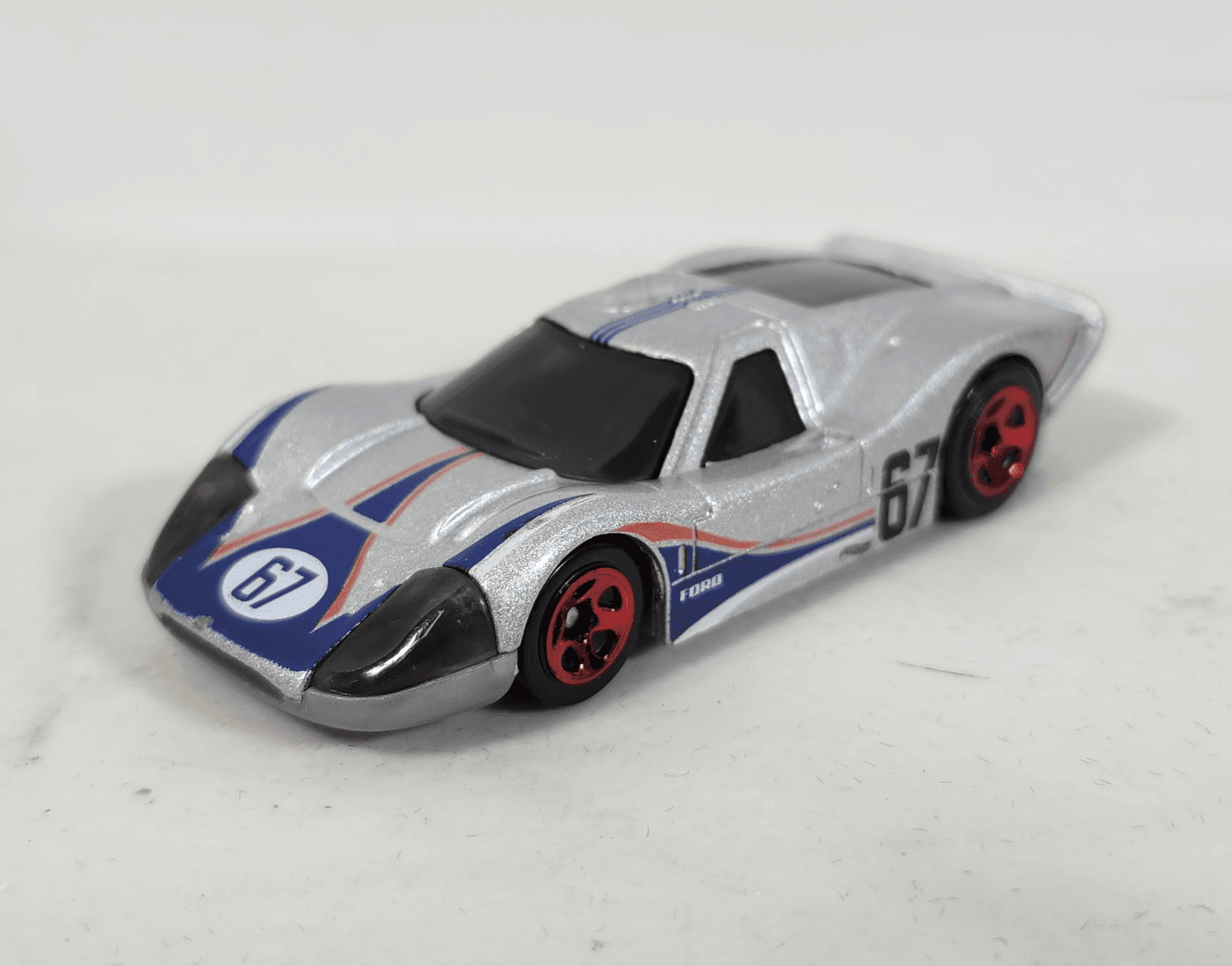 2023 Hot Wheels Motor Show 1967 Ford GT40 Mk.IV Silver Car #67 Loose - Thumbnail 2