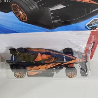 Hot Wheels McLaren Formula E Gen3 Track Aces Car 1/64 Toy Vehicle NEW - Thumbnail 3