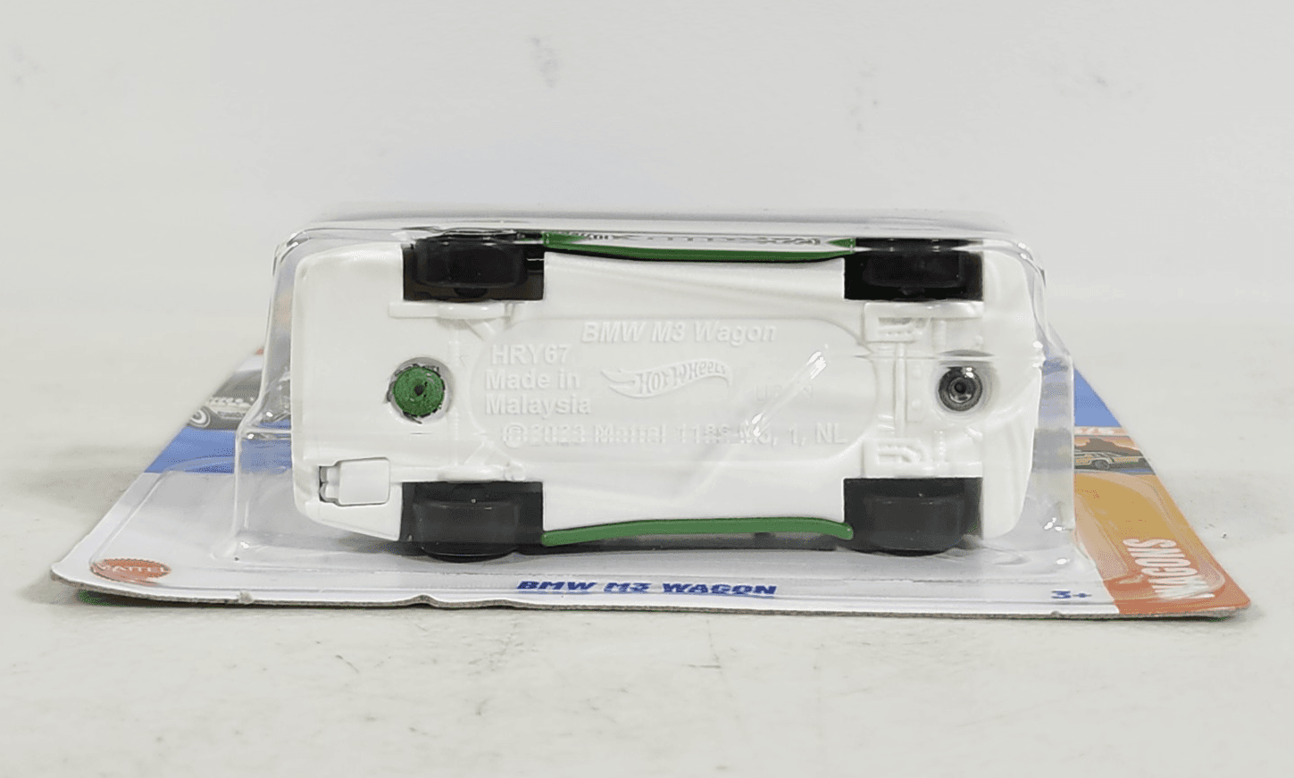 Hot Wheels BMW M3 Wagon Green Car 1/64 Toy Vehicle NEW - Thumbnail 4