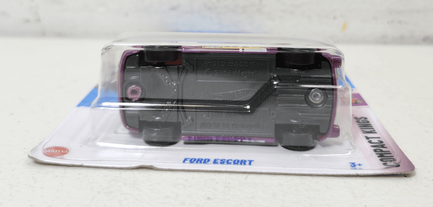 2025 Hot Wheels Compact Kings Ford Escort Purple Car 1/64 Toy Vehicle NEW - Thumbnail 4