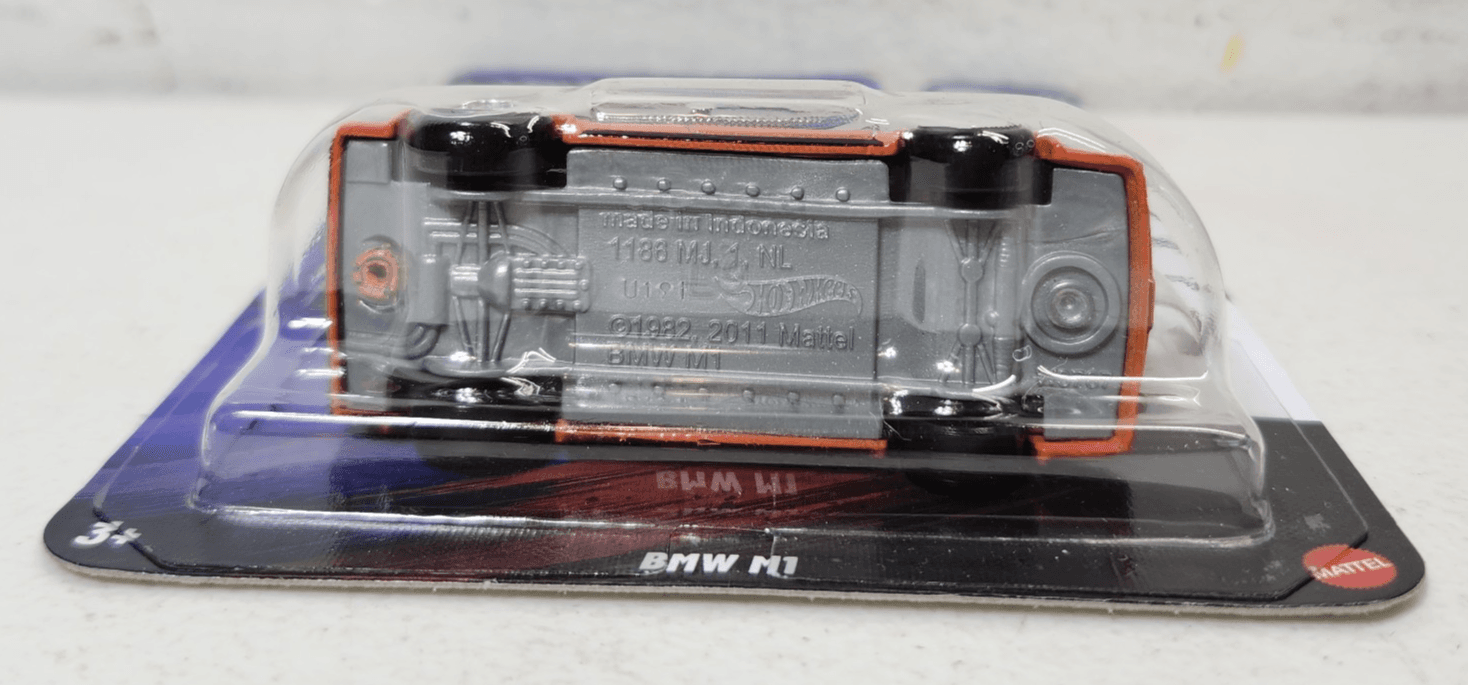 2025 Hot Wheels Silver Series BMW M1 Red Car 1/64 Toy Vehicle NEW - Thumbnail 3