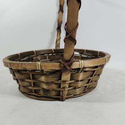 Vtg Long Handle Brown Wicker Gathering Easter Basket 17" H, 13” W Home Decor - Thumbnail 3