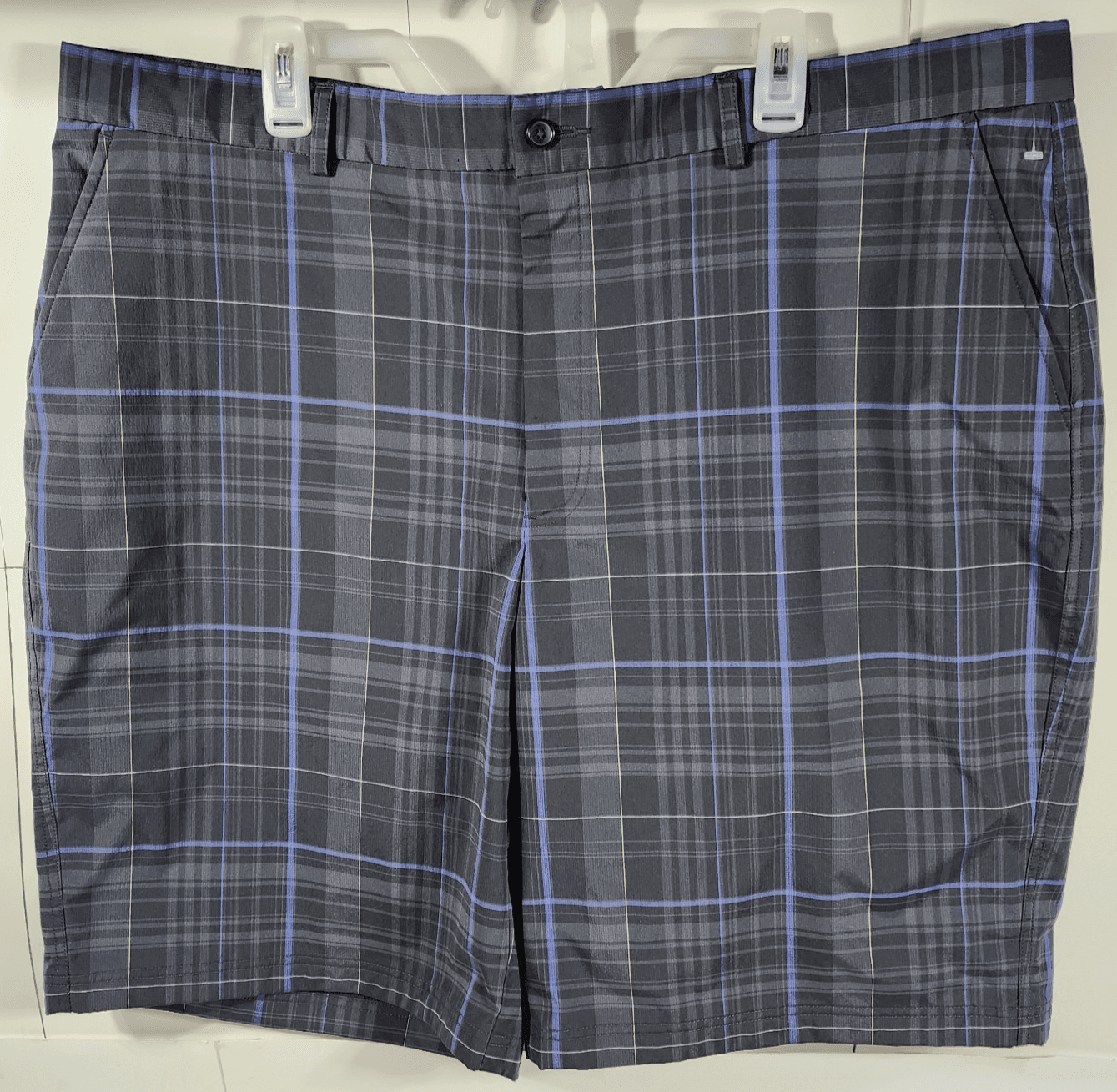 Kirkland Men’s Shorts 44 Black Blue Plaid Signature With Pockets