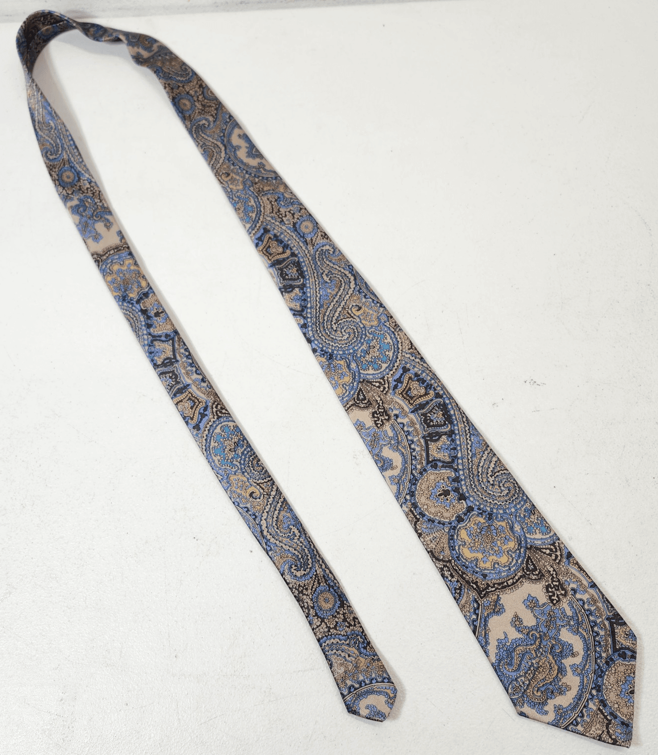 Claybrooke Mens Necktie Blue Paisley 100% Silk 56" Career - Thumbnail 3