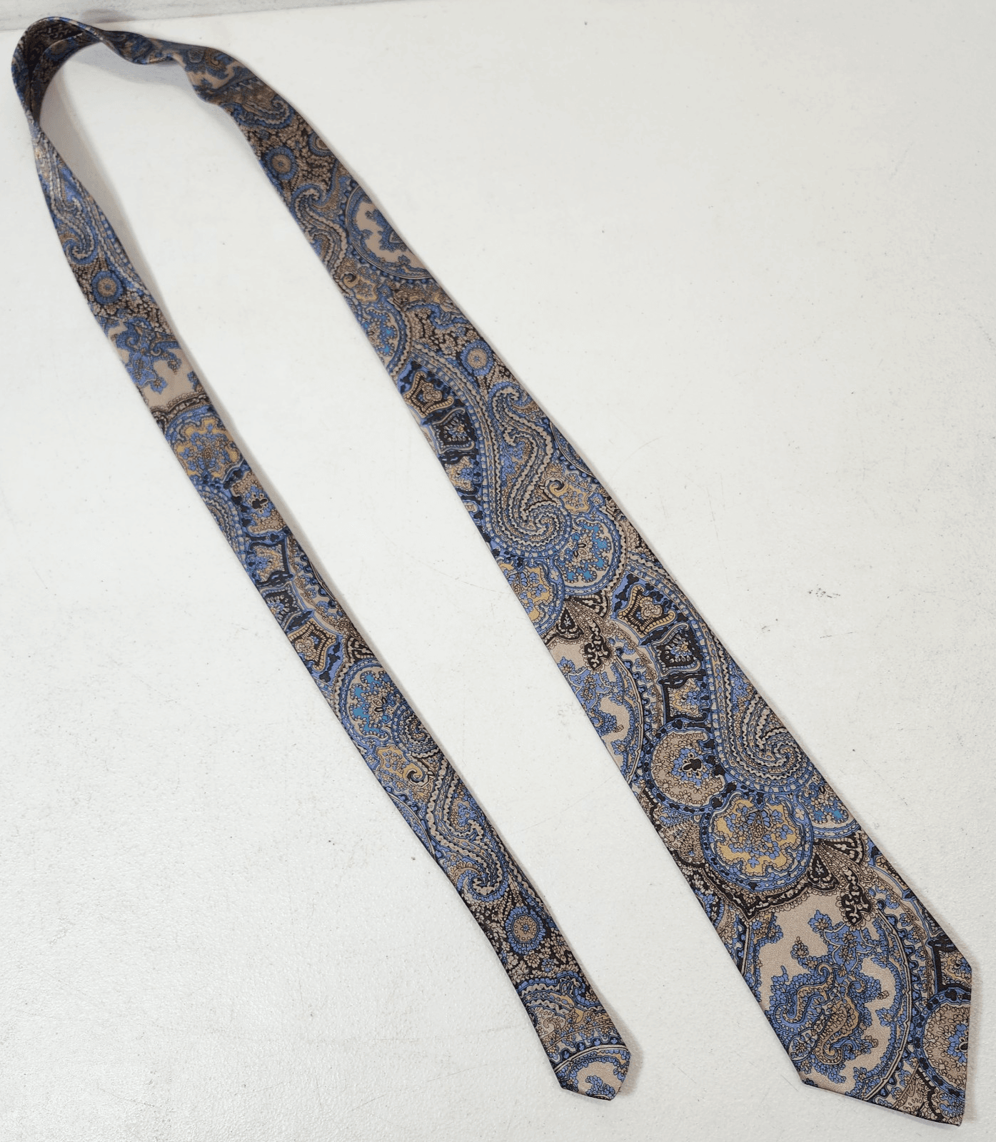 Claybrooke Mens Necktie Blue Paisley 100% Silk 56" Career - Thumbnail 4