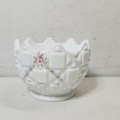 Westmoreland Vintage Milk Glass Bowl “Old Quilt” Hand Painted Candy Trinket Dish - Thumbnail 2