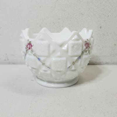 Westmoreland Vintage Milk Glass Bowl “Old Quilt” Hand Painted Candy Trinket Dish - Thumbnail 4