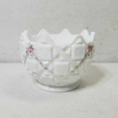 Westmoreland Vintage Milk Glass Bowl “Old Quilt” Hand Painted Candy Trinket Dish - Thumbnail 5