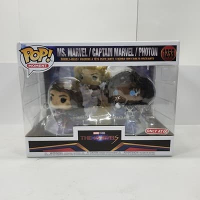 Funko POP! The Marvels Ms. Marvel Captain Marvel Photon Vinyl Figure Set Toy - Thumbnail 2