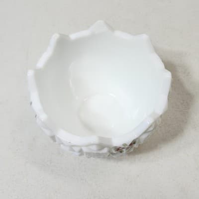 Westmoreland Vintage Milk Glass Bowl “Old Quilt” Hand Painted Candy Trinket Dish - Thumbnail 7