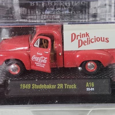 M2 Machines Coca Cola 1949 Studebaker 2R Truck 1/64 Toy Vehicle NEW - Thumbnail 3