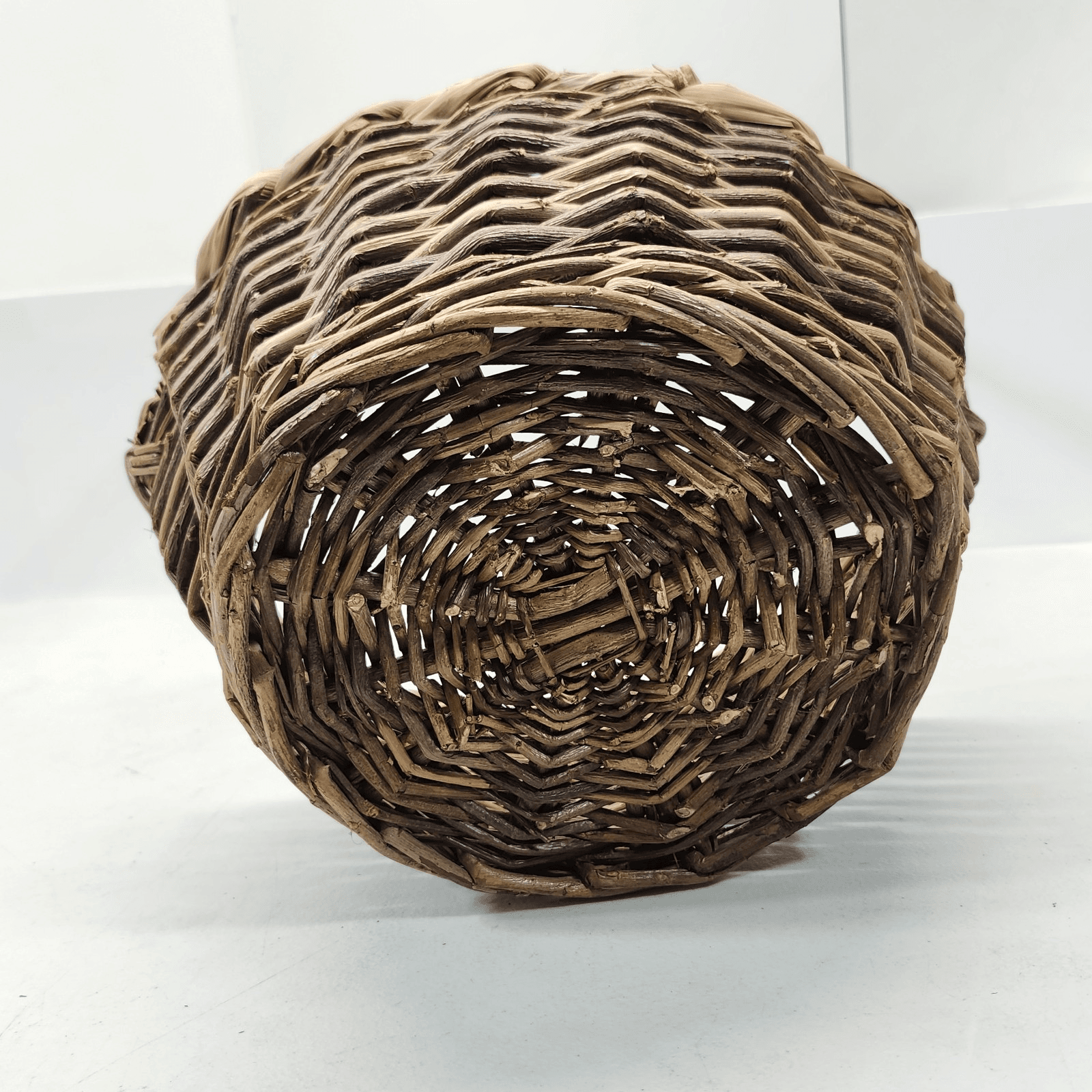 Vintage Large Wicker Basket with Handle Woven Home Decor 16" x 10" - Thumbnail 12