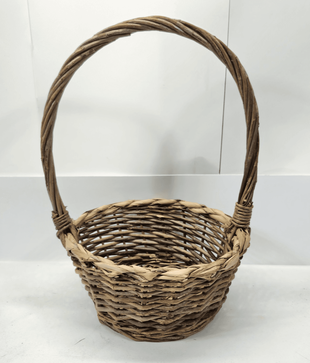 Vintage Large Wicker Basket with Handle Woven Home Decor 16" x 10" - Thumbnail 5