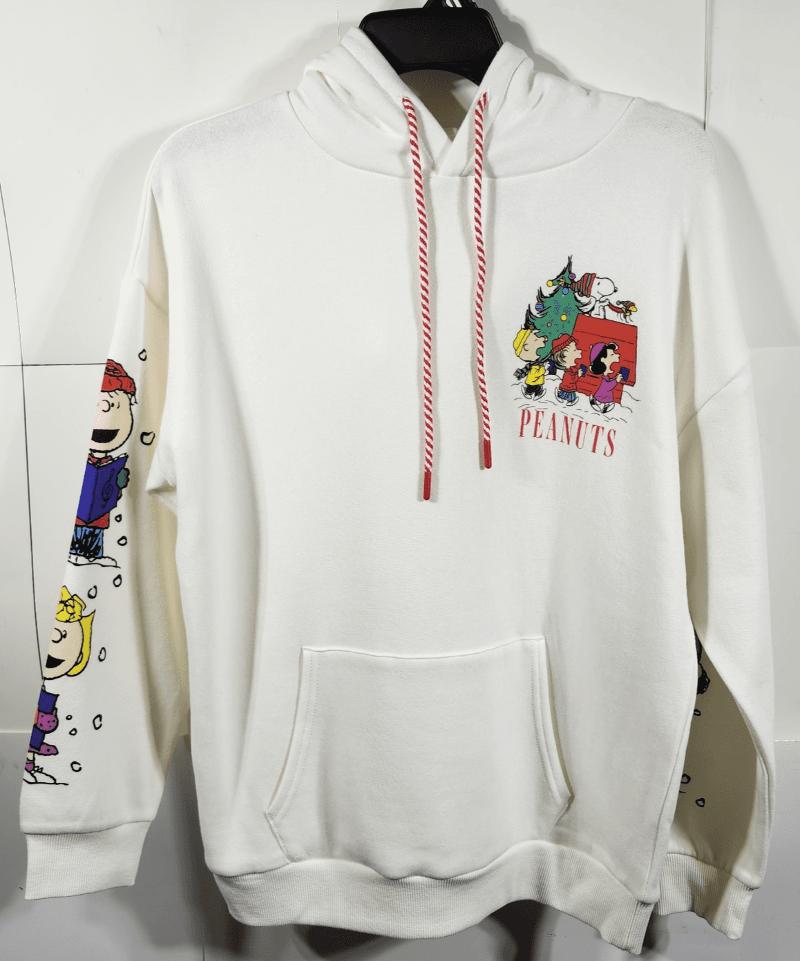 Women's XS Christmas Peanuts Snoopy White Pullover Hoodie Sweatshirt NEW - Thumbnail 5