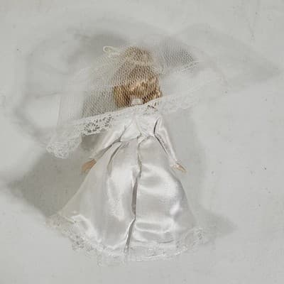 Vintage Porcelain Bride Doll Victorian Wedding Gown 6" - Thumbnail 10