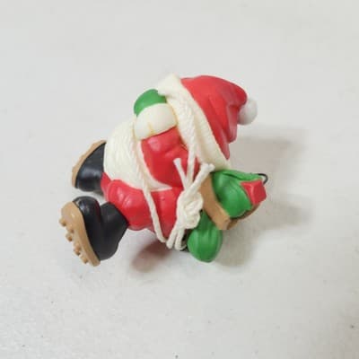 Hallmark Keepsake Ornament Santa Mountain Climber Holiday Tree Decor - Thumbnail 3