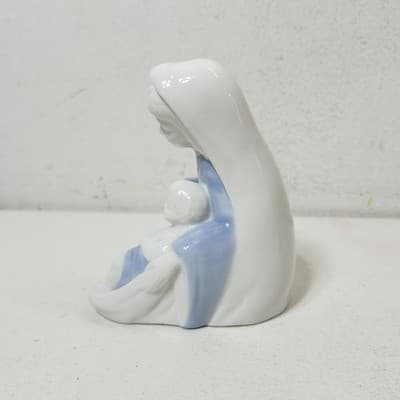 Vtg Lefton #3904 Madonna & Child with Angels Figurine Home Decor Made in Japan - Thumbnail 6