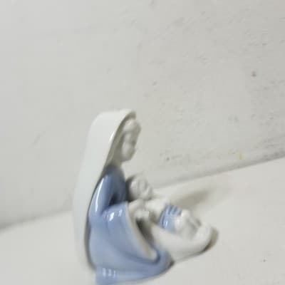 Vtg Lefton #3904 Madonna & Child with Angels Figurine Home Decor Made in Japan - Thumbnail 9