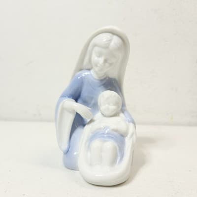 Vtg Lefton #3904 Madonna & Child with Angels Figurine Home Decor Made in Japan - Thumbnail 4