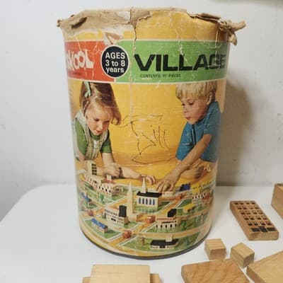 Vtg Playskool Village Wood Blocks Buildings Cars Train Trees Plastic Mat 75pcs - Thumbnail 5