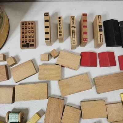 Vtg Playskool Village Wood Blocks Buildings Cars Train Trees Plastic Mat 75pcs - Thumbnail 8