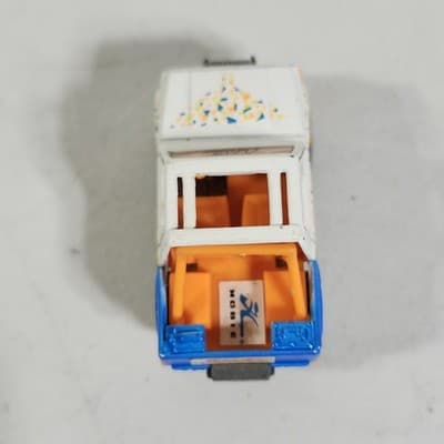 Hot Wheels loose Street Roader Suzuki Samurai White Cal Custom California - Thumbnail 9