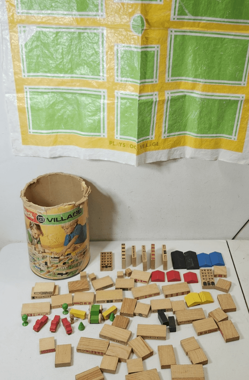 Vtg Playskool Village Wood Blocks Buildings Cars Train Trees Plastic Mat 75pcs - Thumbnail 2