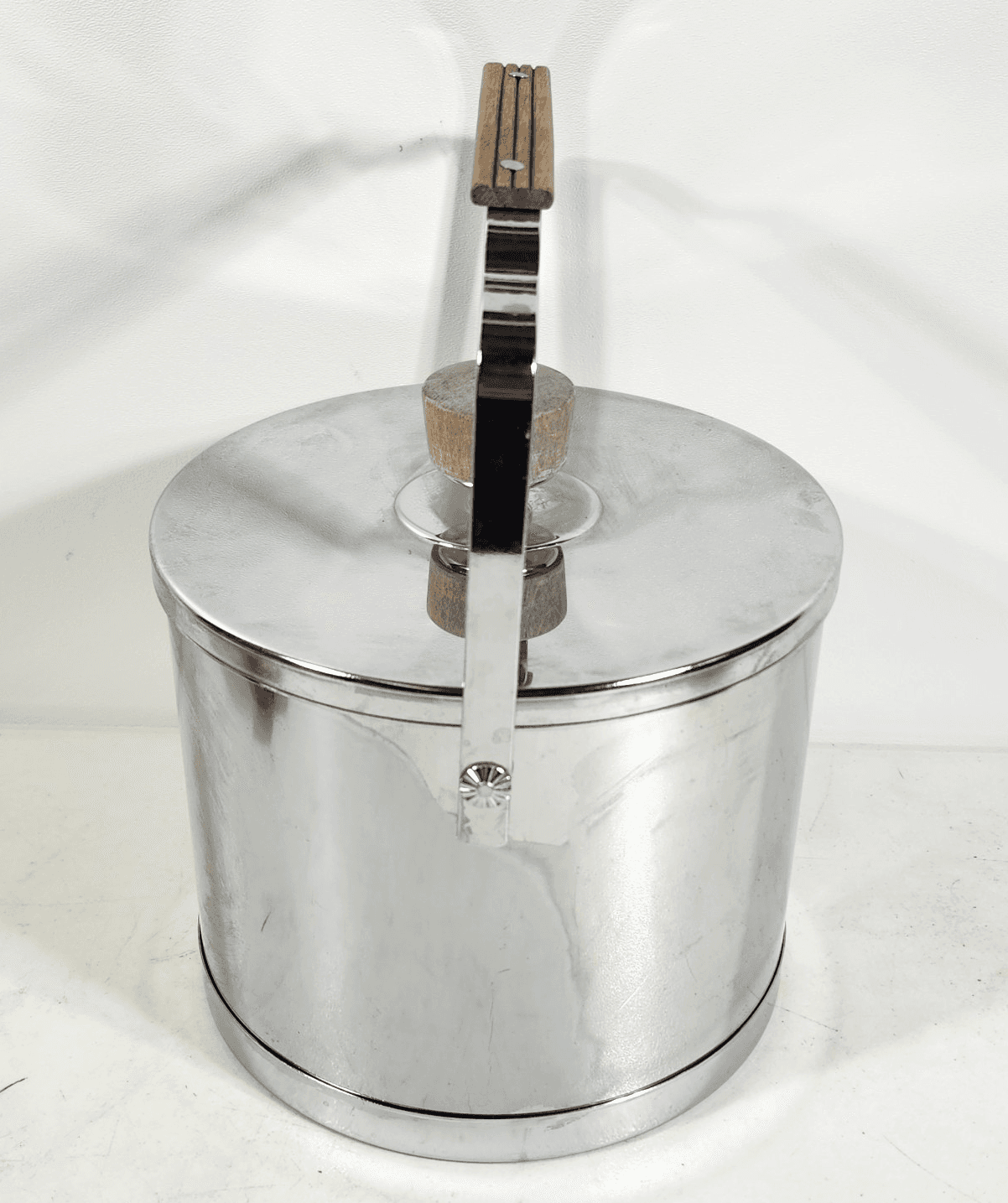 Vintage MCM Chrome Ice Bucket and Tongs Atapco Insulated Barware Home Bar Decor - Thumbnail 3