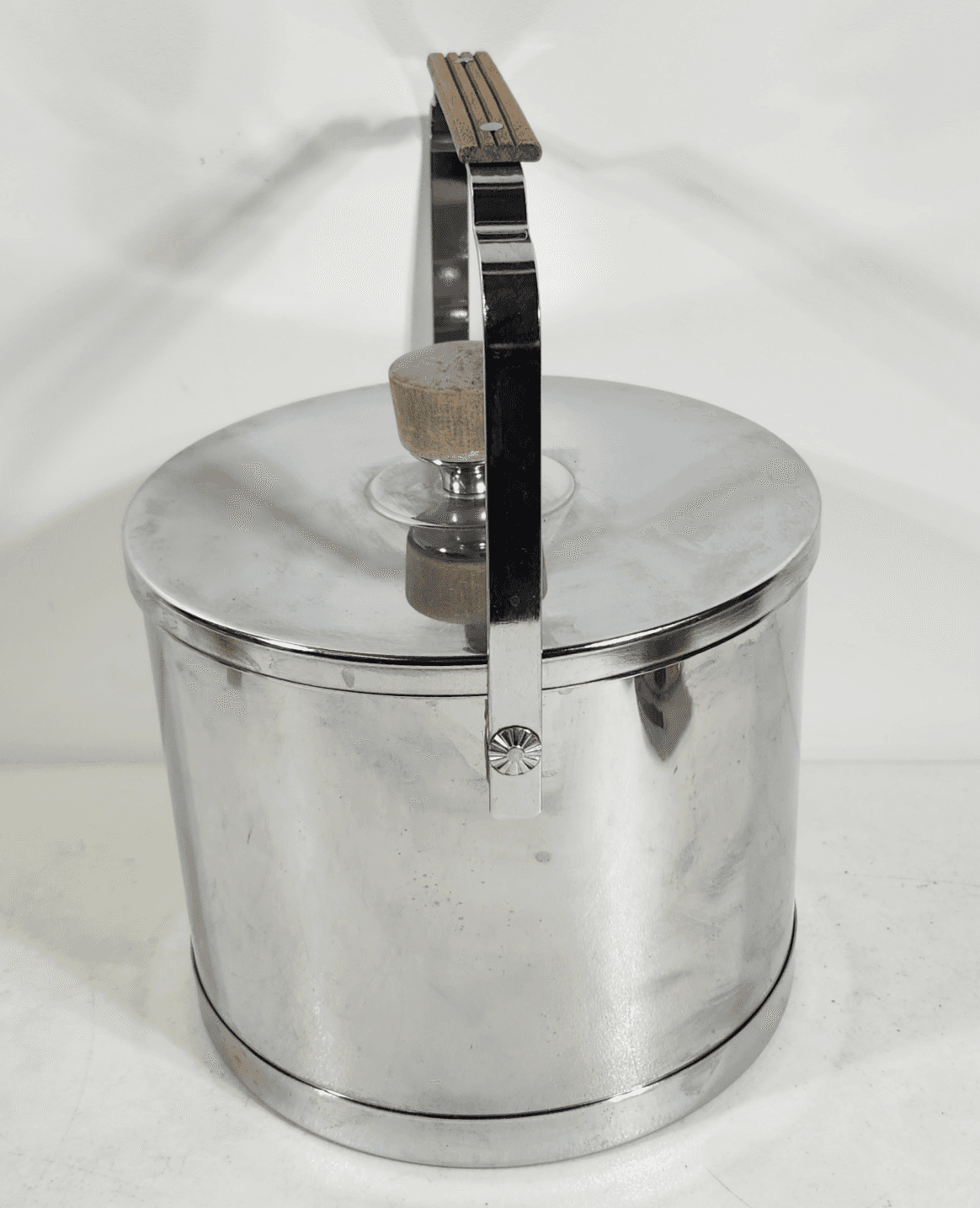 Vintage MCM Chrome Ice Bucket and Tongs Atapco Insulated Barware Home Bar Decor - Thumbnail 5