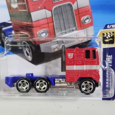 Hot Wheels Optimus Prime Transformers Screen Time 1/64 Toy Vehicle NEW - Thumbnail 2