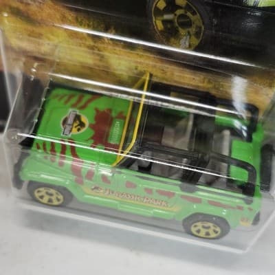 Matchbox Jurassic World Rebirth Jeep Wrangler #18 Car 1/64 Toy Vehicle NEW - Thumbnail 3