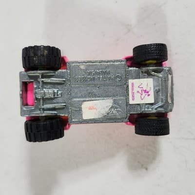 1989 Hot Wheels California Custom VW Baja Bug Beetle Pink w/Real Riders 1/64 - Thumbnail 9