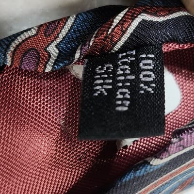American Traditions Mens Tie Silk Necktie Black Red White Blue 59" x 3.75" - Thumbnail 4