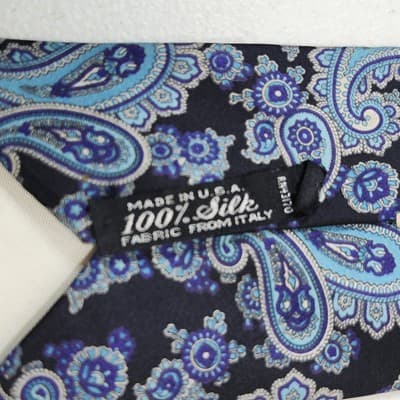 Geoffrey Beene Mens Paisley Blue Silk Tie 59” X 3.25” - Thumbnail 4