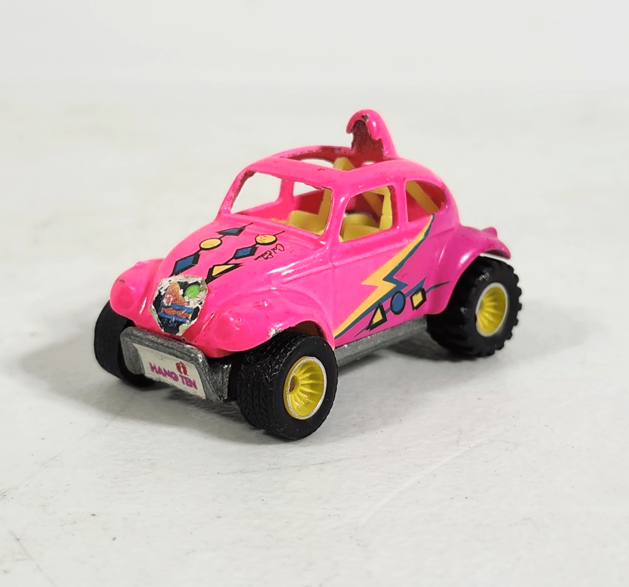 1989 Hot Wheels California Custom VW Baja Bug Beetle Pink w/Real Riders 1/64 - Thumbnail 2